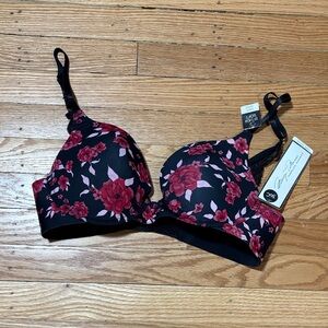 NWT Marilyn Monroe Black and Red Floral Bra